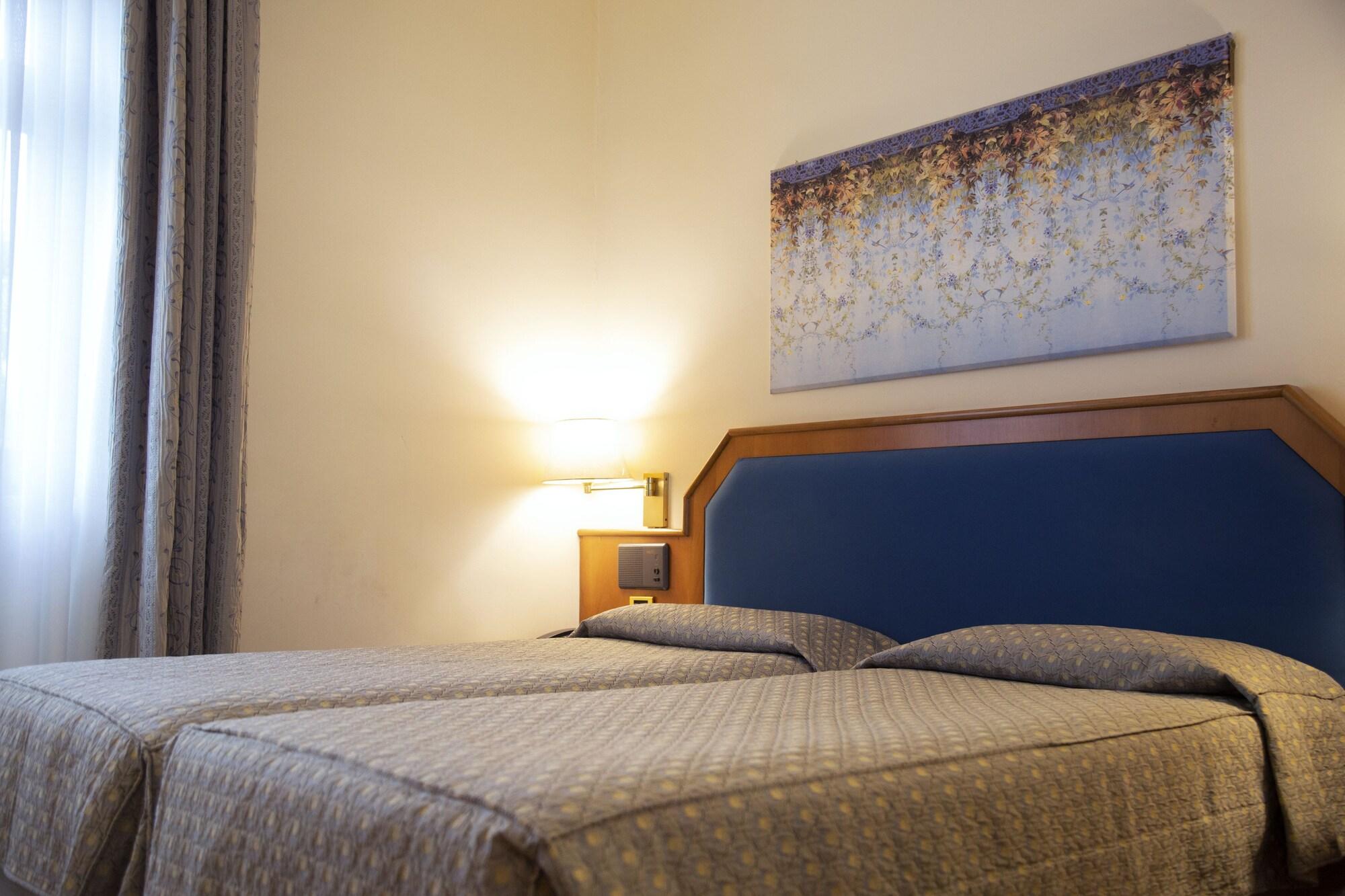 Ih Hotels Milano Eur - Trezzano Sul Naviglio Εξωτερικό φωτογραφία