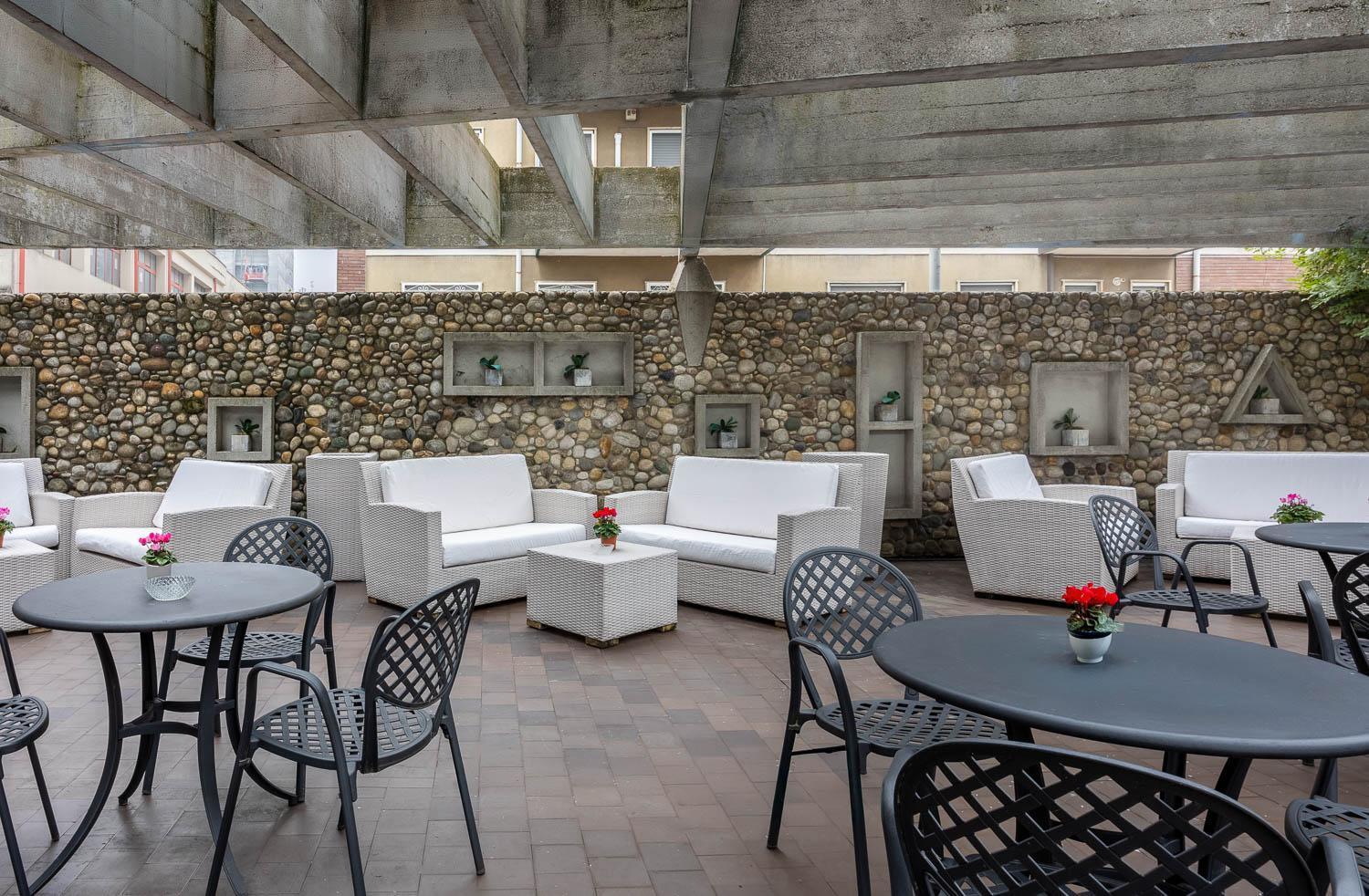 Ih Hotels Milano Eur - Trezzano Sul Naviglio Εξωτερικό φωτογραφία